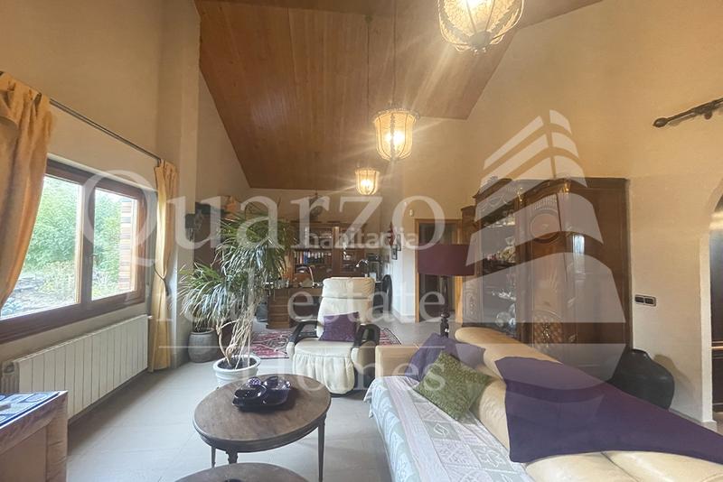 Foto df775226-a6c7-4a9c-988f-0c24c3a16413. House with parking pool in Parque Boadilla Boadilla del Monte