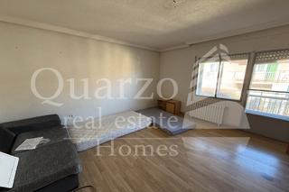 Appartamento in Yunquera de Henares. Se vende increíble piso en yunquera de henares