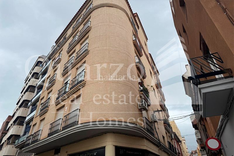Foto c9401d9b-d3c6-4c60-be5e-1666997e9008. Pis a Vall d´Uixó (la)