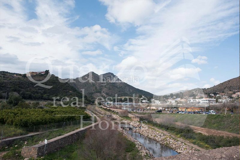 Foto d5b450c7-7d84-4e2b-8420-272a5ffd2085. Pis a Vall d´Uixó (la)