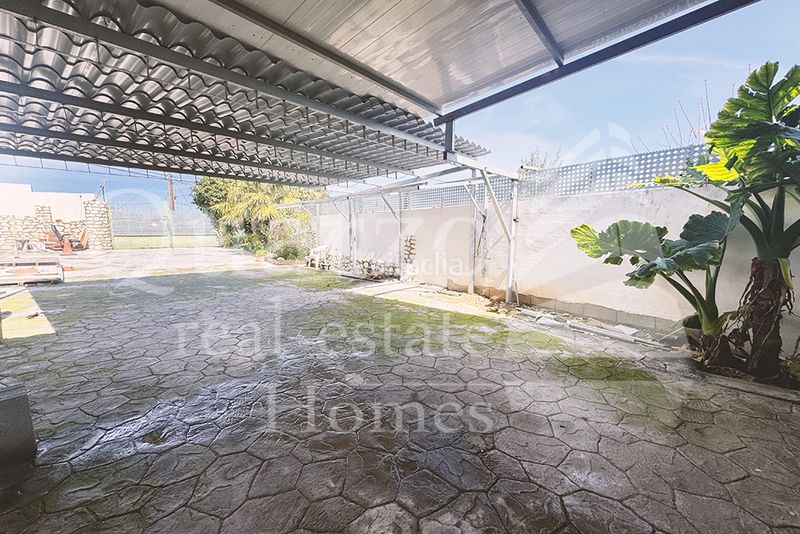 Foto 6987a5d5-d62a-436b-b805-7a2c9404d18c. Xalet amb xemeneia aparcament piscina a Alberic