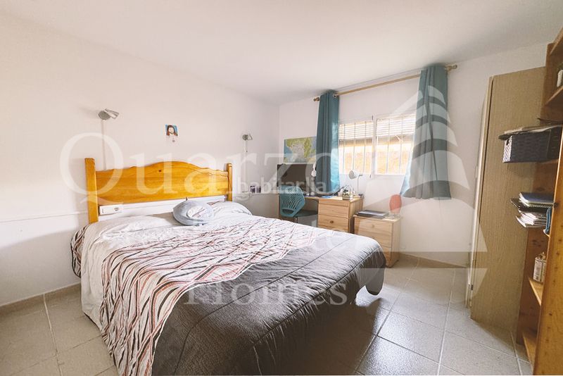 Foto b5907e86-df4a-4608-8a8d-0bae62413968. Xalet amb xemeneia aparcament piscina a Alberic