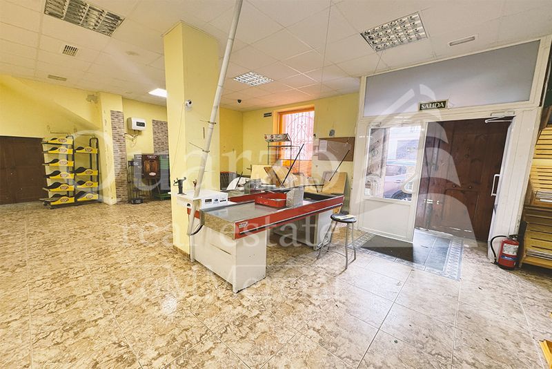 Foto 0fa03c9f-606a-4d54-a7a0-96e41c751ba0. Local comercial a Antella