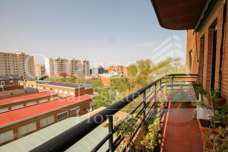 Foto de931b73-f5d2-4091-a351-efff1b20b0c2. Pis amb calefacció piscina a San Pascual Madrid