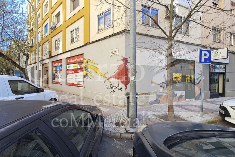 Foto 5a2bdf2b-14fc-41c6-9921-c90c6bf7688e. Alquiler local comercial se alquila local comercial , () en Cáceres