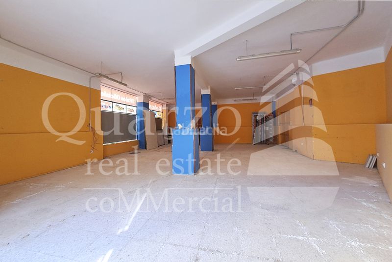 Foto 5d81df2b-af22-4aec-9a3e-dc5f8e6be2c1. Alquiler local comercial se alquila local comercial , () en Cáceres