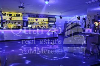 Geschäftsraum  Calle pablo picasso. Se vende increíble local comercial en alcorcón