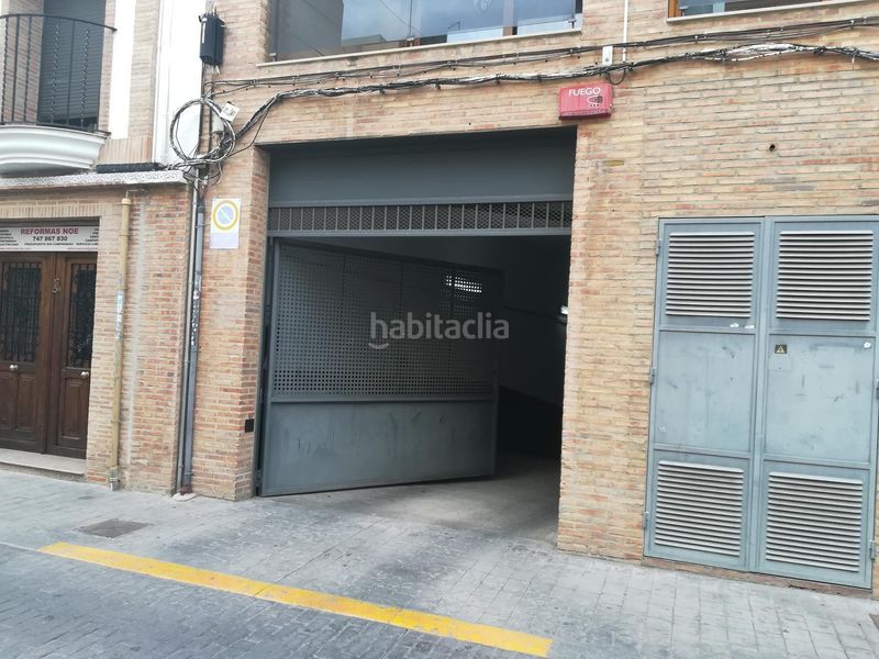 Foto ab7ac520-8ed1-429e-859f-76bd1d68b568. Aparcament cotxe a Alaquàs