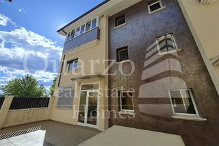 Casa adosada  Calle hoces de vegacervera. Se vende increíble chalet adosado en plasencia