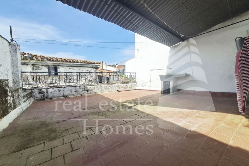 Foto b39d42f2-cf36-4980-9f14-35edc1d90fb4. Casa a Madroñera