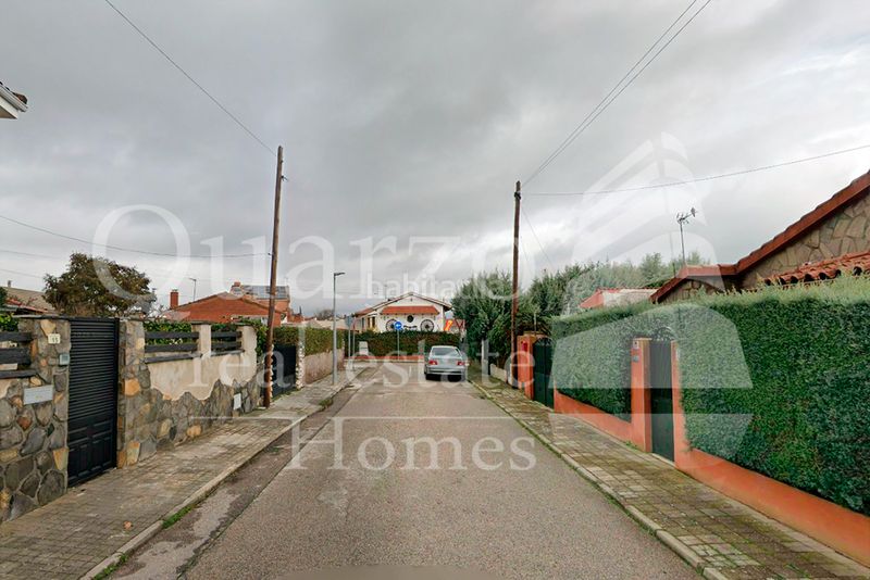 Foto b1751f4e-2e07-4e51-8d13-913e079f3f0f. Casa en venta estupenda vivienda en fresno de torote, madrid. en Serracines