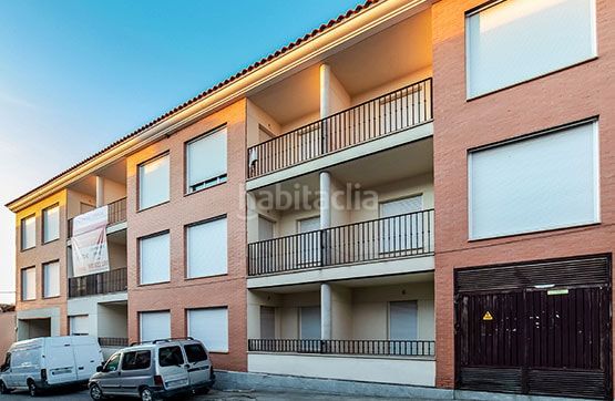 Foto 404682a0-d840-4cc3-9546-6d975cc8fb91. Aparcament cotxe a Cebolla