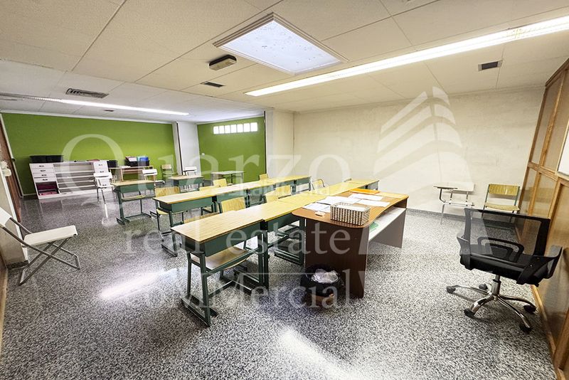 Foto 0128386c-8f79-4166-9071-ceb082b3dc2f. Local comercial se vende local comercial , (alicante) en Villena