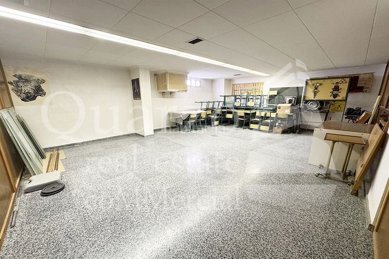 Foto 369ebbae-0b2c-444f-bbcb-18e36c871cd9. Local comercial se vende local comercial , (alicante) en Villena