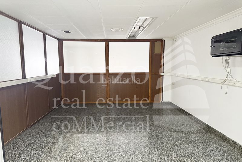 Foto 84b6fb83-178a-4fa9-9504-3ef361812f94. Local comercial se vende local comercial , (alicante) en Villena