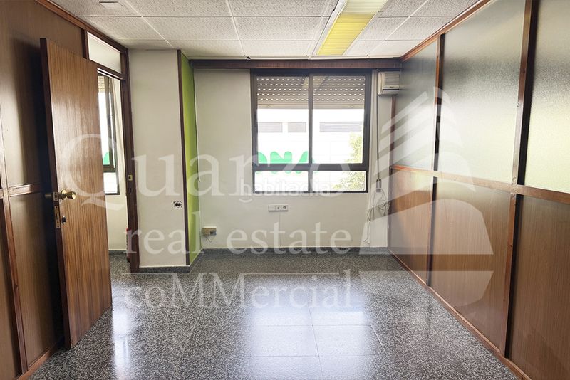Foto e053f9d8-3f20-433b-b2a2-f82f3c64dbb6. Local comercial se vende local comercial , (alicante) en Villena