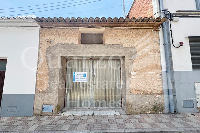 Foto 7401ceba-7383-4b9f-8ab4-f7ebe01d063c. Casa adosada en venta singular bodega/almacén urbano con gran potencial , alicante. en Beneixama
