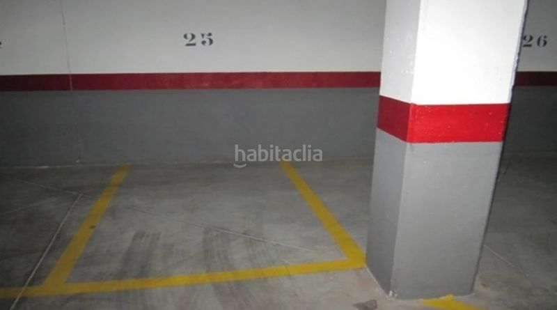 Foto b5332911-3b06-43b3-8980-94132d8793a4. Aparcament de moto a El Bercial Getafe