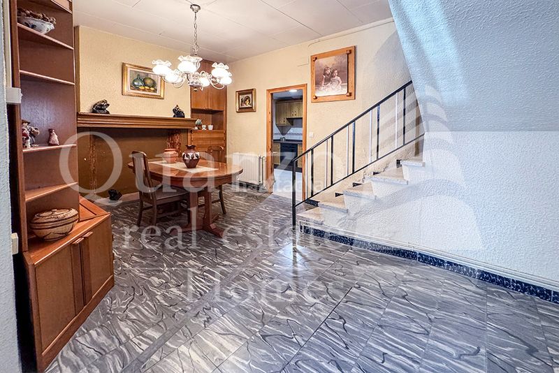 Foto db65d1c8-b655-403a-8eb2-3389f232a9bd. Casa amb calefacció a Ayora