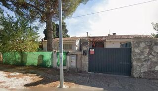 Chalet à Eurovillas. En venta maravilloso chalet en nuevo baztán, madrid.