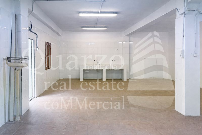 Foto feef5fe4-c9a3-4b13-aa6b-e3f54ca0911c. Local comercial a La Raïosa Valencia
