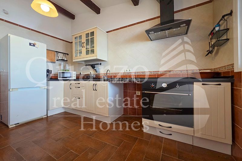 Foto bdab28a8-c71b-4815-9b75-1fa828e76a9e. Casa adossada amb calefacció a Ceclavín
