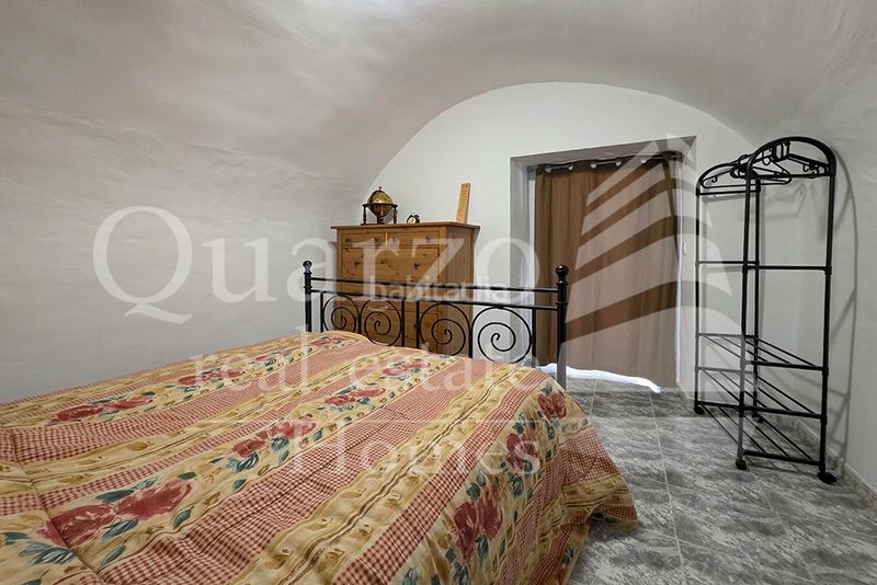 Foto f867ba39-8f4d-443c-b1b0-5f3aec0f8ecc. Casa adossada amb calefacció a Ceclavín