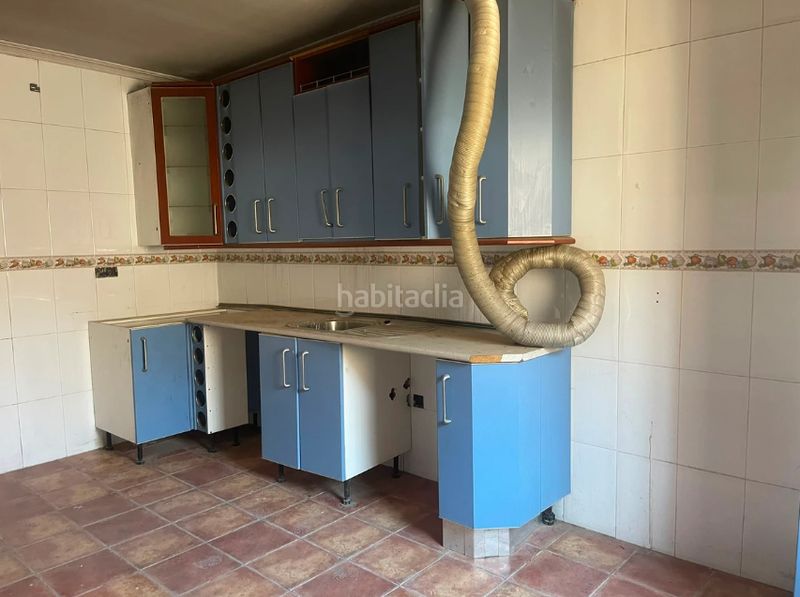 Foto 1fda7574-4c19-4a3e-b353-e4402d8ba89c. Casa adossada a Méntrida