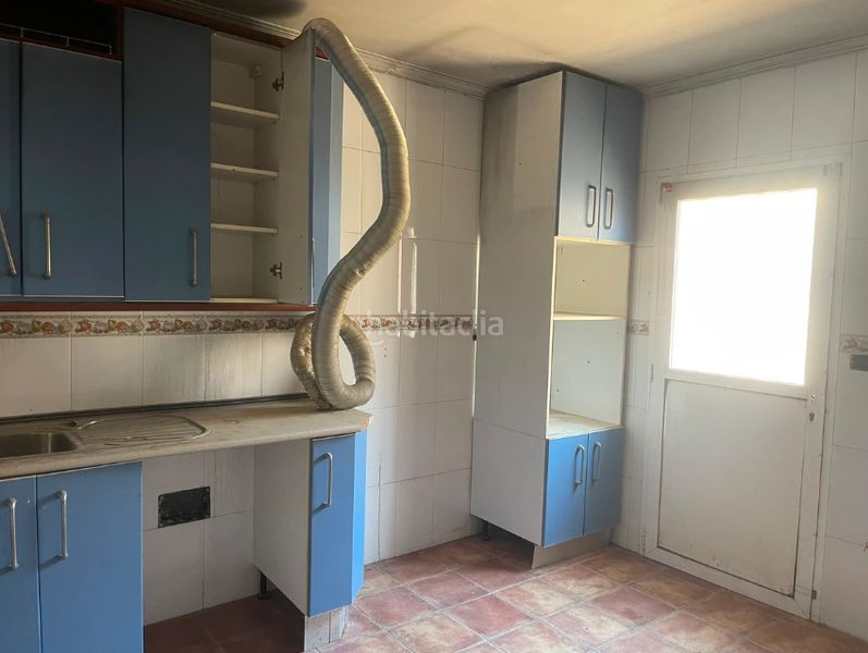 Foto 210b361a-0b54-4d21-b617-eed534a4fd68. Casa adossada a Méntrida