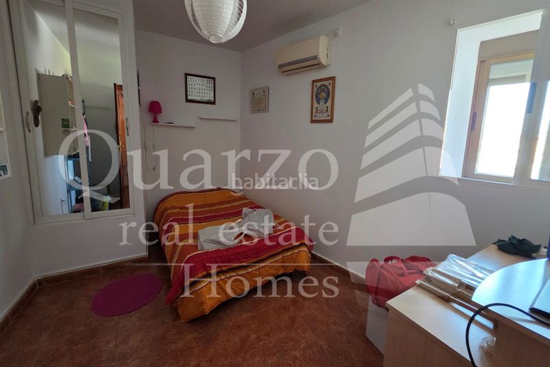 Foto bfadce1d-a891-4d3c-9df3-b2f09ce17dc8. Casa adossada amb xemeneia calefacció a Madrigalejo