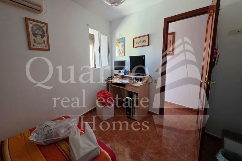 Foto fcea2c20-f69e-479a-b144-126dedee647f. Casa adossada amb xemeneia calefacció a Madrigalejo