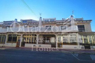 Casa aparellada a Calle la Barraca