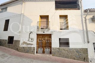 Maison  Calle brigada de 1994. Se vende casa de pueblo en millares, (valencia)