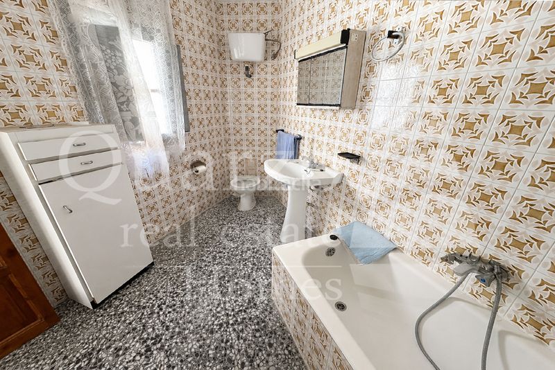 Foto c2b5c8a8-ac1b-4c9c-bb32-e0357898e884. Casa amb calefacció a Millares