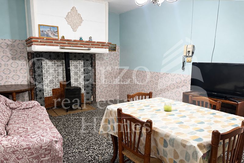 Foto d96aee51-a2ec-49ca-8cb4-3b7e7d995f70. Casa amb calefacció a Millares