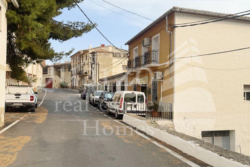 Foto f3be1d61-35b7-4596-934e-d3ceb30d221e. Casa amb calefacció a Millares