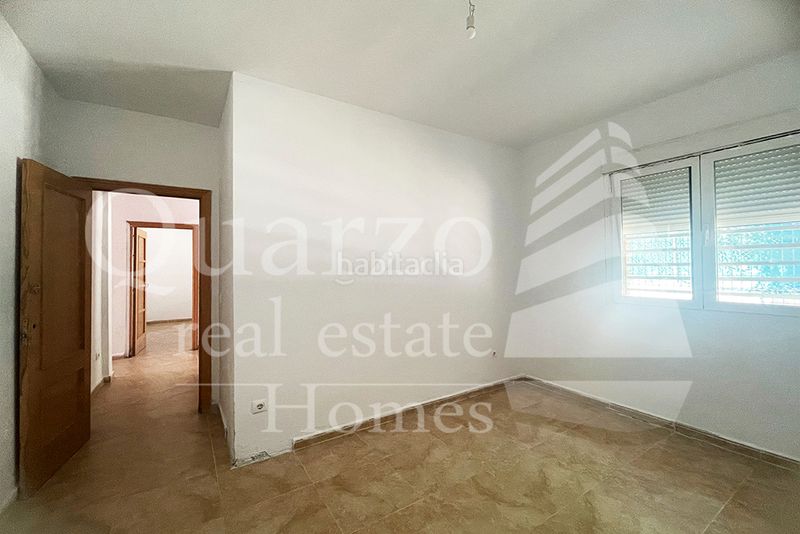 Foto 0e29de56-6d70-483b-8563-436b53a52e86. Casa aparellada amb aparcament a Mata (La)