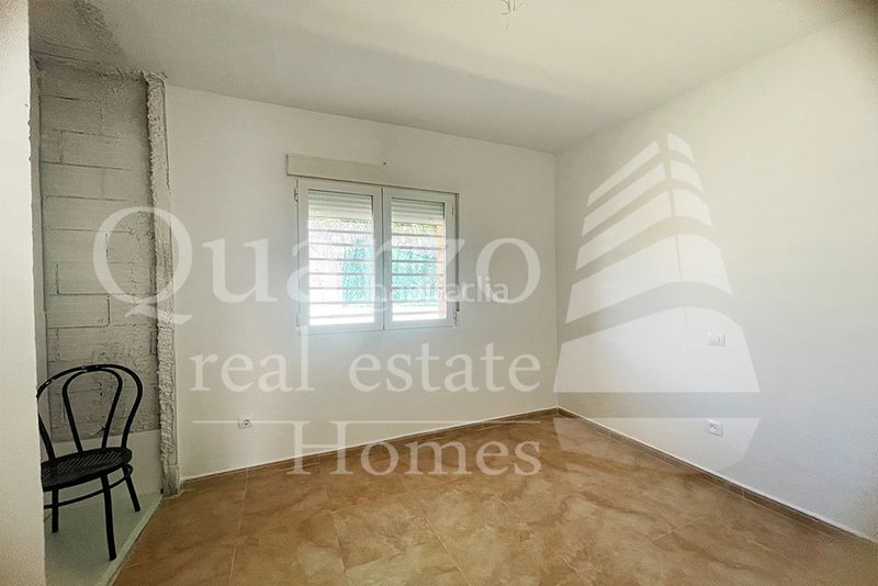 Foto 8ad2567c-a0de-4a8d-a2f0-ba3663620950. Casa aparellada amb aparcament a Mata (La)