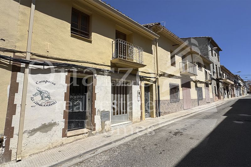 Foto c59e7f44-5bea-4742-afcb-f1049b52bb95. Casa a Montaverner