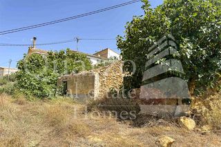 Maison  Calle proyecto número 3. En venta espléndida vivienda para reconstruir con cueva en navar