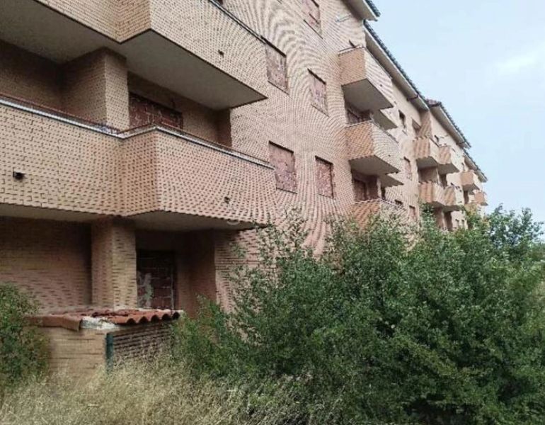 Foto bc335ca0-09e5-4741-a233-888fb7ccd02a. Edificio in Valdepeñas