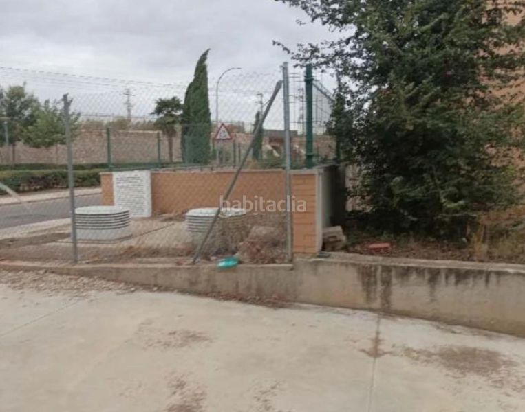 Foto d6a9438f-909f-4493-b1e0-a05783a1c8c6. Edificio in Valdepeñas