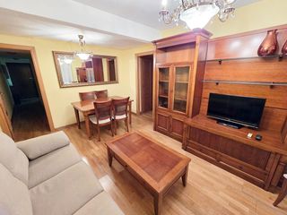 Miete Etagenwohnung in Calle de ordóñez 20