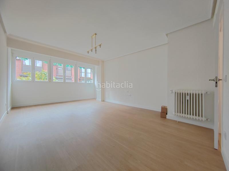 Foto 13b08f4f-4f12-405a-95b8-d705ee07d6a6. Rent flat with parking pool in Ventas Madrid