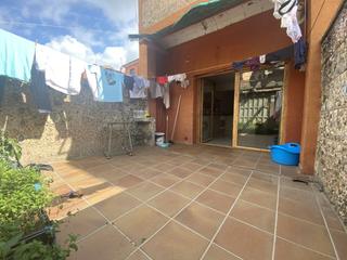 Edifici  Gurb. Edifici en venda al centre de vic