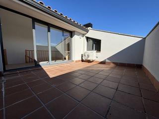 Rent Duplex  Canigó. Pis duplex en lloguer a prats de lluçanès