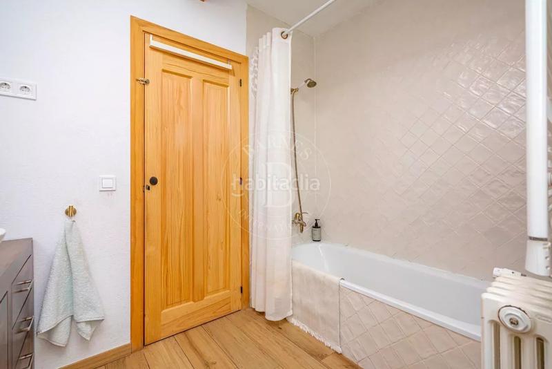 Foto 0fef5ae2-5b50-4ce4-bdc5-f0e8c4cc6c32. Dachwohnung mit heizung in Guindalera Madrid