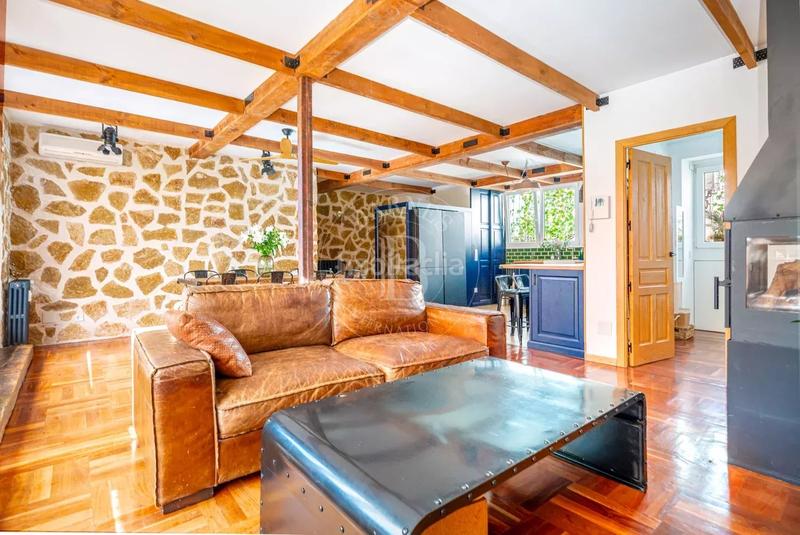 Foto 631bc6d4-cdac-4cbc-9be6-9777be72f98c. Dachwohnung mit heizung in Guindalera Madrid