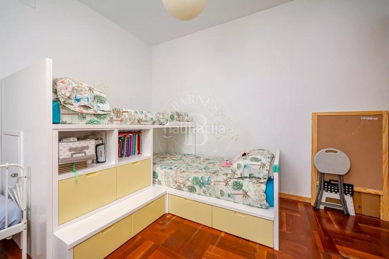 Foto d187e122-a10e-42d8-add3-1c7d82d41e33. Dachwohnung mit heizung in Guindalera Madrid