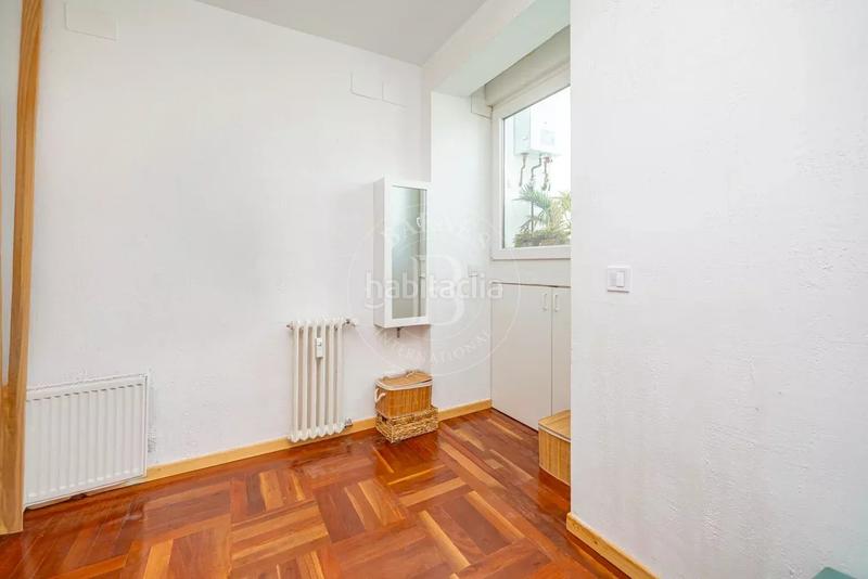 Foto dc30ebb0-b860-429d-9ce2-9e6741971f0a. Dachwohnung mit heizung in Guindalera Madrid